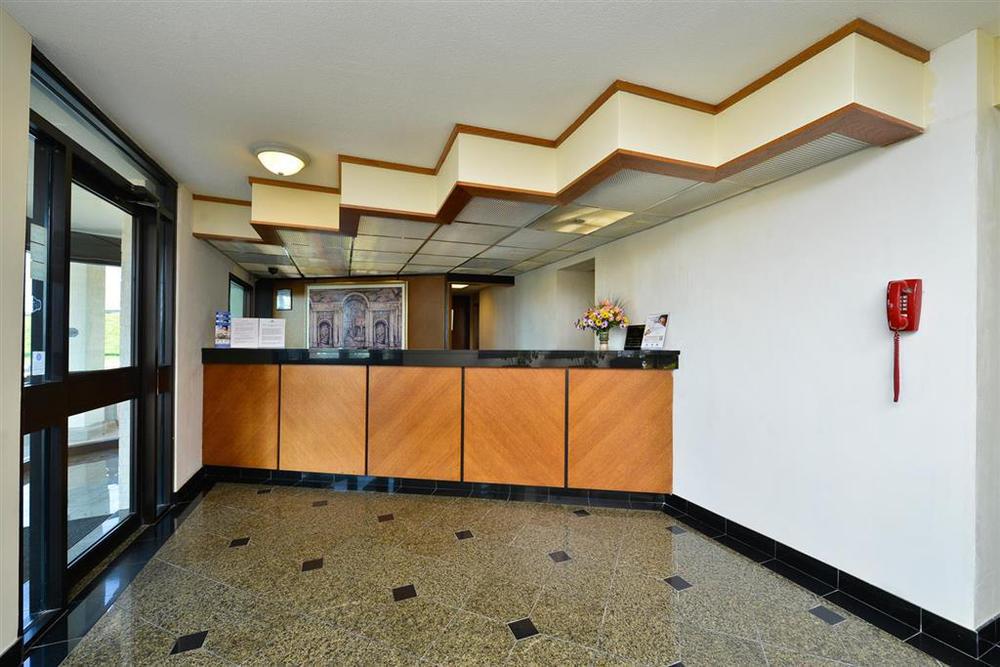 Americas Best Value Inn - Collinsville / St. Louis Интерьер фото